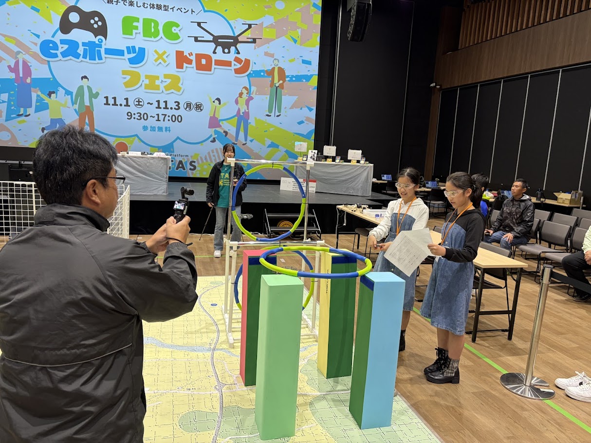 大会の様子の画像